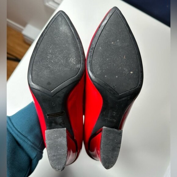 VANELi Red Patent Leather Pointed Toe Block Heels Size 6 - Picture 8 of 10